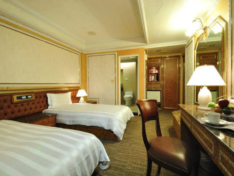 Baron'S Hot Spring Hotel Jiaoxi Exterior foto